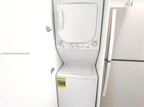 5077 NW 7th St 1111, Miami FL 33126