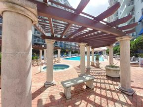 5077 NW 7th St 1111, Miami FL 33126