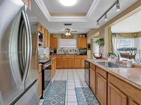 5714 NW 66th Ter, Tamarac FL 33321