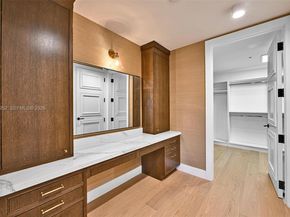 13637 Deering Bay Dr 261, Coral Gables FL 33158