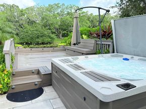 260 Montclaire Dr, Weston FL 33326