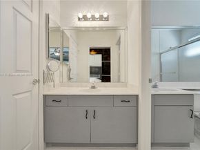 260 Montclaire Dr, Weston FL 33326