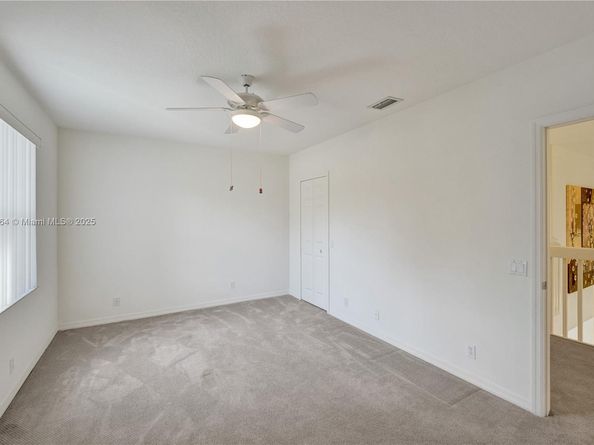 260 Montclaire Dr, Weston FL 33326