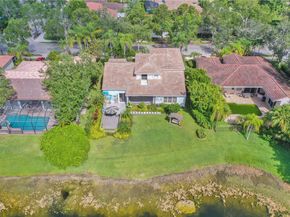 260 Montclaire Dr, Weston FL 33326