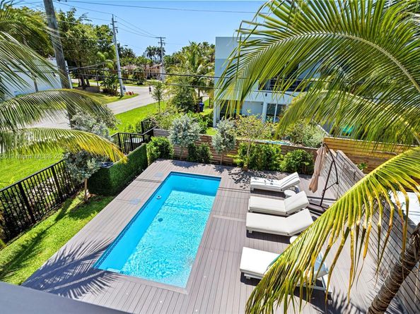 2290 SE 6th St, Pompano Beach FL 33062
