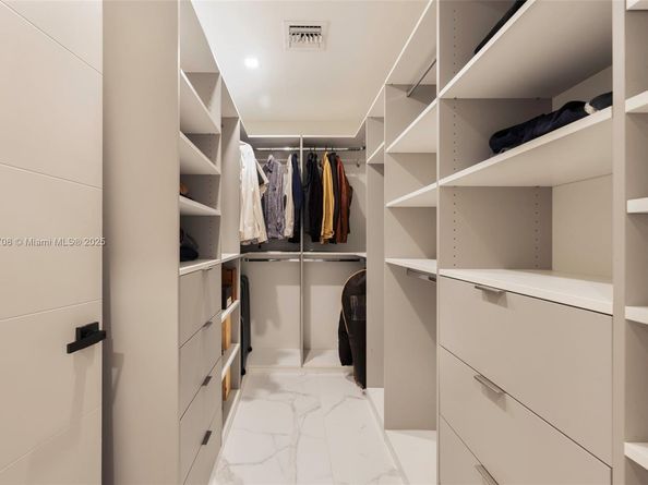 47 SW 21st Rd, Miami FL 33129