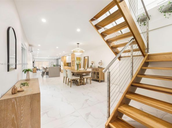 47 SW 21st Rd, Miami FL 33129