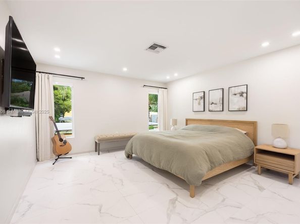 47 SW 21st Rd, Miami FL 33129