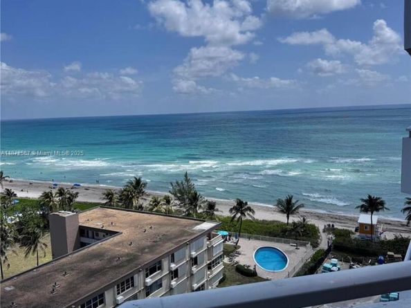 1950 S Ocean Dr 11D, Hallandale Beach FL 33009