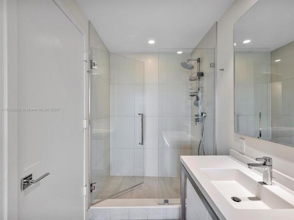 2000 Metropica Way 502, Sunrise FL 33323