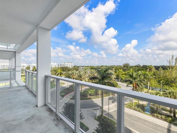 2000 Metropica Way 502, Sunrise FL 33323