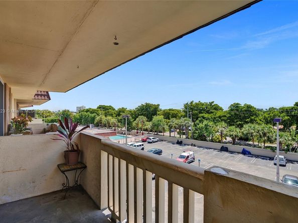 1800 Sans Souci Blvd 435, North Miami FL 33181
