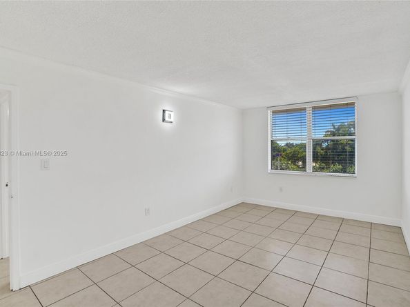 1800 Sans Souci Blvd 435, North Miami FL 33181