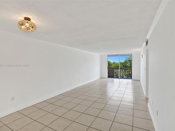 1800 Sans Souci Blvd 435, North Miami FL 33181