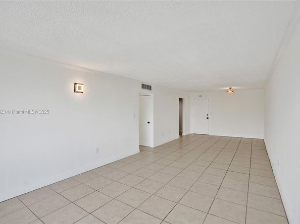 1800 Sans Souci Blvd 435, North Miami FL 33181