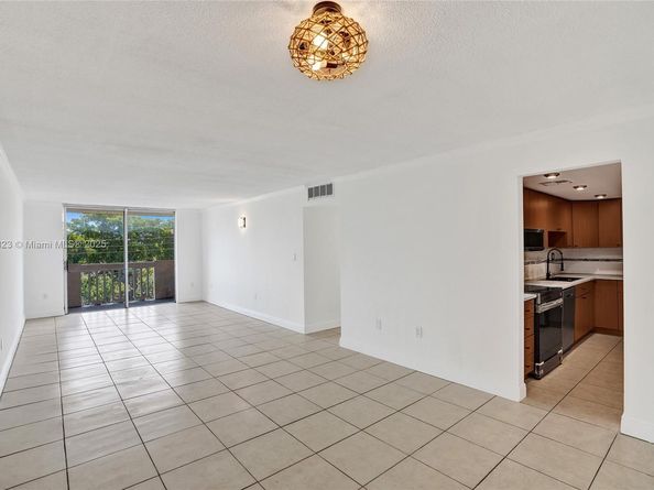 1800 Sans Souci Blvd 435, North Miami FL 33181
