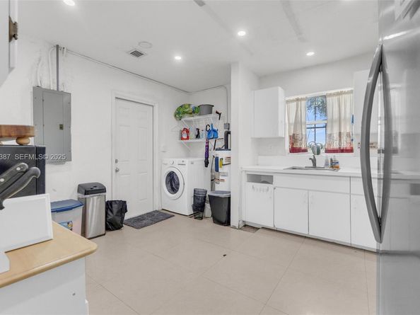 3981 NW 201st St, Miami Gardens FL 33055