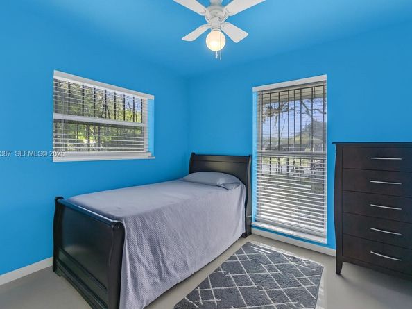 3981 NW 201st St, Miami Gardens FL 33055