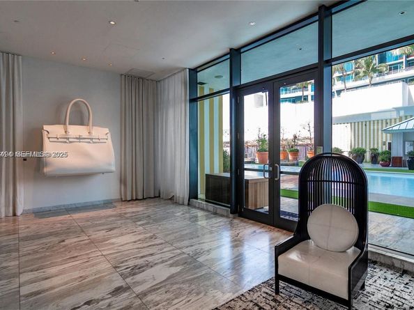 1300 S Miami Ave 3709, Miami FL 33130