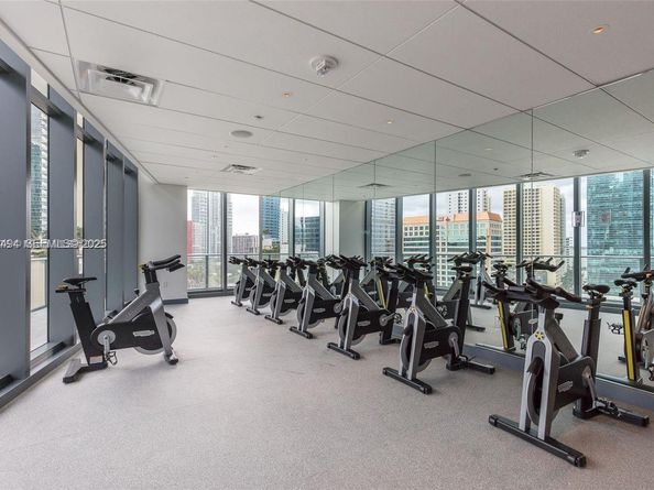 1300 S Miami Ave 3709, Miami FL 33130