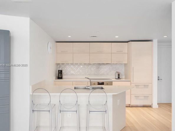 1300 S Miami Ave 3709, Miami FL 33130