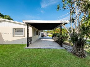 3589 Island Rd, Palm Beach Gardens FL 33410