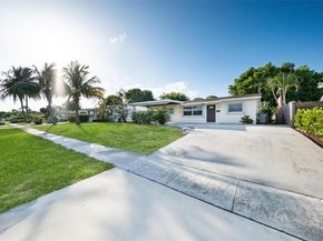 3589 Island Rd, Palm Beach Gardens FL 33410