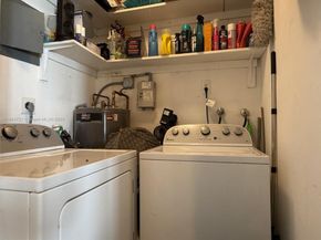 2701 NW 52nd Ct, Tamarac FL 33309