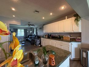 2701 NW 52nd Ct, Tamarac FL 33309