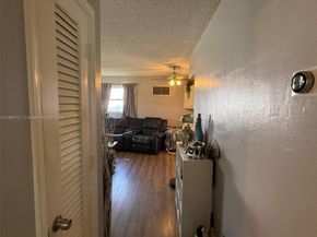 2701 NW 52nd Ct, Tamarac FL 33309