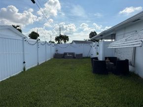 2701 NW 52nd Ct, Tamarac FL 33309