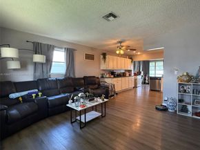 2701 NW 52nd Ct, Tamarac FL 33309