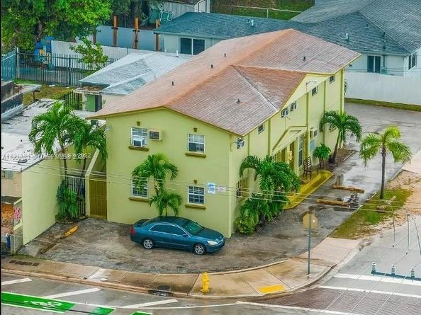 1500 NW 69th Ter, Miami FL 33147