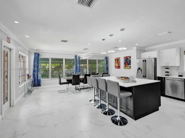 1342 Tyler St, Hollywood FL 33019