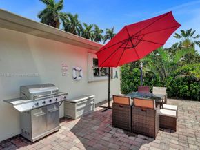 1342 Tyler St, Hollywood FL 33019