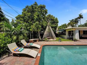 1342 Tyler St, Hollywood FL 33019