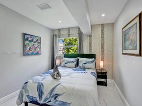 1342 Tyler St, Hollywood FL 33019