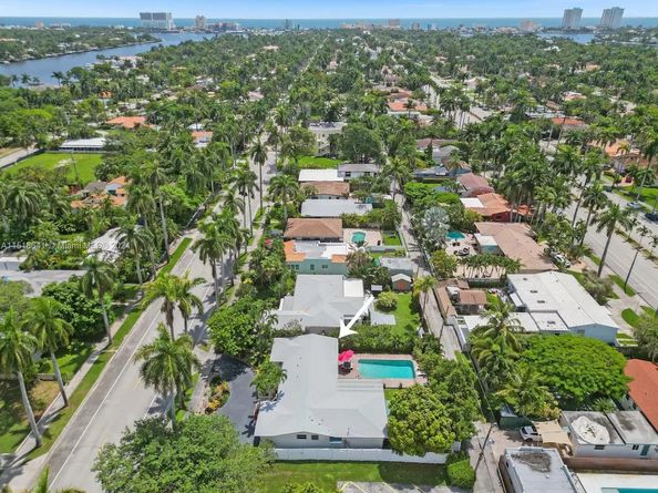 1342 Tyler St, Hollywood FL 33019