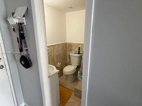 9390 W Flagler St 206C, Miami FL 33174