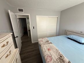 9390 W Flagler St 206C, Miami FL 33174