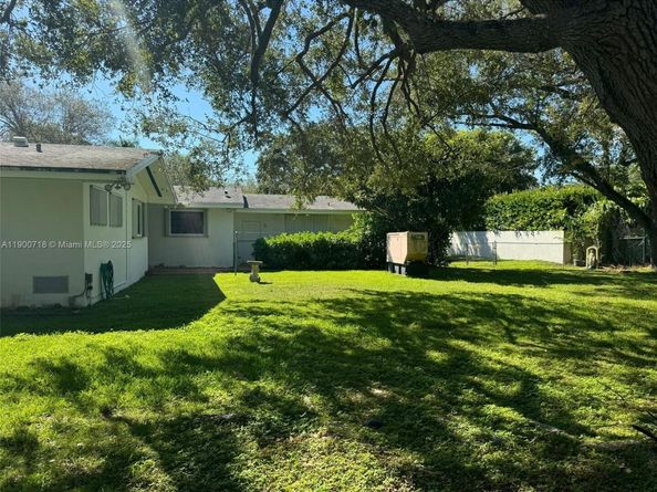 5345 SW 84th St, Miami FL 33143