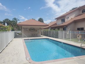 10907 W Broward Blvd, Plantation FL 33324