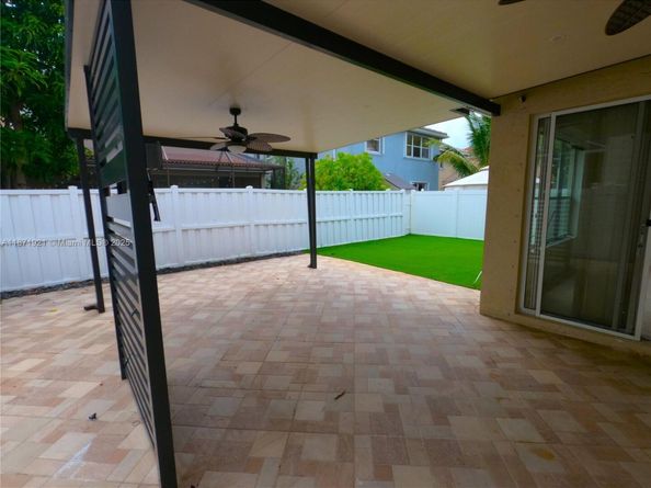 1943 SW 149th Ave, Miramar FL 33027