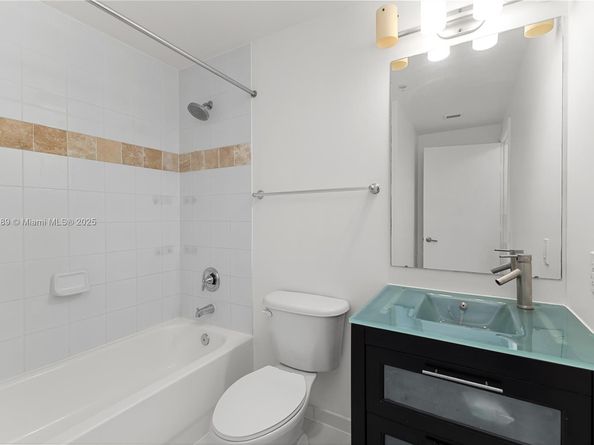 1861 NW S River Dr 406, Miami FL 33125