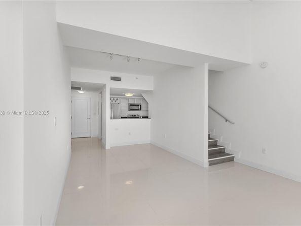 1861 NW S River Dr 406, Miami FL 33125