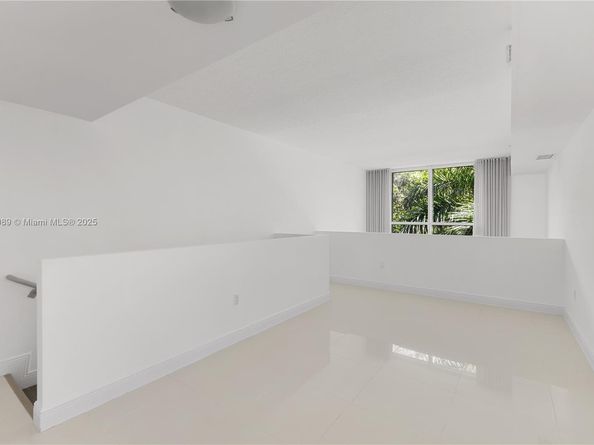 1861 NW S River Dr 406, Miami FL 33125