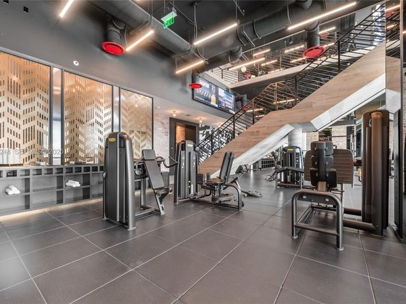 398 NE 5th St 4616, Miami FL 33132