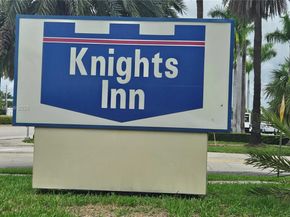 26 Diplomat Pkwy 2259, Hallandale Beach FL 33009