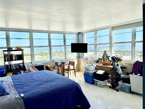 2150 Sans Souci Blvd B1501, North Miami FL 33181