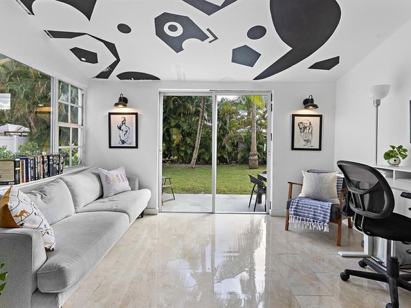 794 NW 45th St, Miami FL 33127